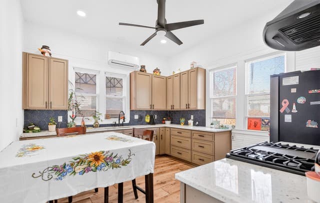2-bedroom rental at 215 Sweet in San Antonio, TX — photo 2