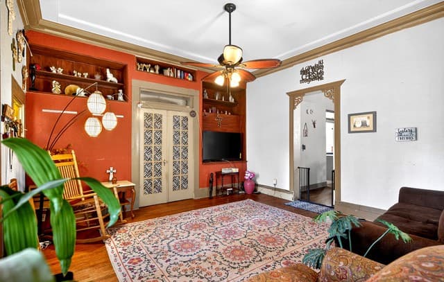 2-bedroom rental at 215 Sweet in San Antonio, TX — photo 5