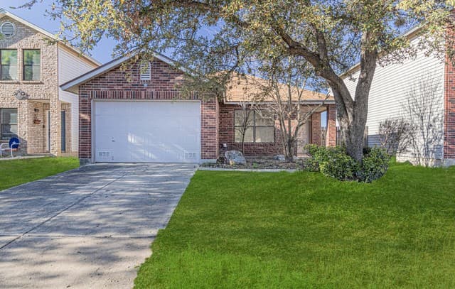 3-bedroom home for sale at 9815 Messenger Pass in San Antonio TX