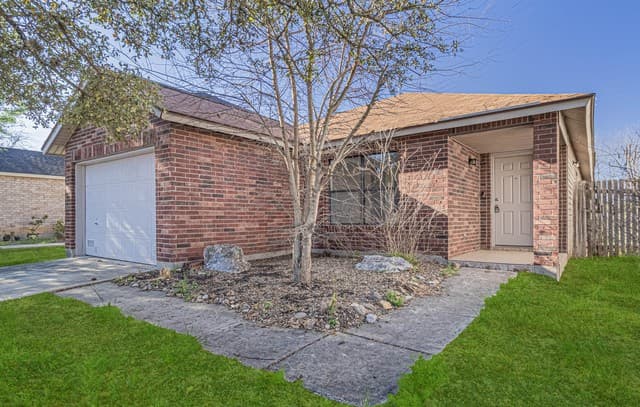 Home for sale at 9815 Messenger Pass in San Antonio, TX — photo 2