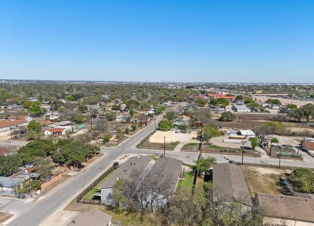 rental at 2807 Observation in San Antonio, TX — photo 4