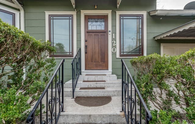 4-bedroom rental at 120 Alta Ave in San Antonio, TX — photo 1