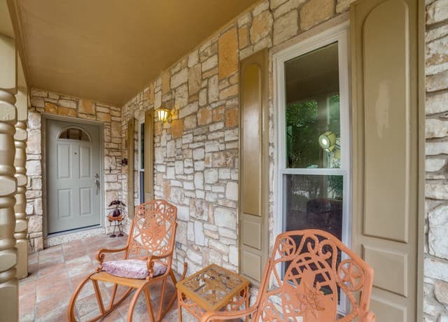 3-bedroom rental at 11827 Sandman Unit 132 in San Antonio, TX — photo 2