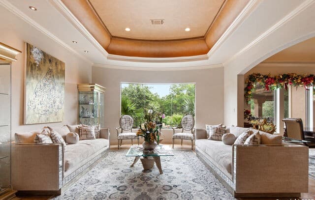 5-bedroom rental at 410 Bentley Mnr in Shavano Park, TX — photo 5