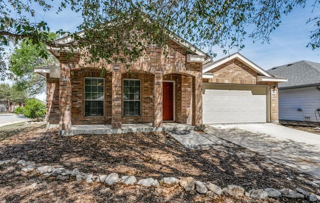 5-bedroom rental at 7403 Obbligato in San Antonio, TX — photo 1