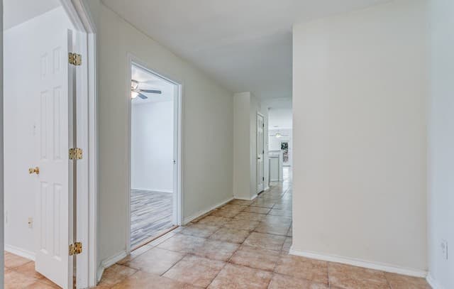 5-bedroom rental at 7403 Obbligato in San Antonio, TX — photo 4