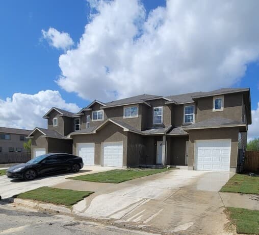 rental at 7311 Colina Way in Converse, TX — photo 1