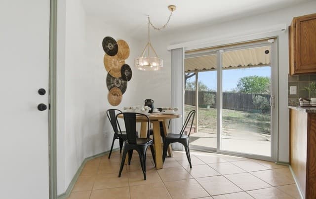 3-bedroom rental at 15626 Knollhollow in San Antonio, TX — photo 5