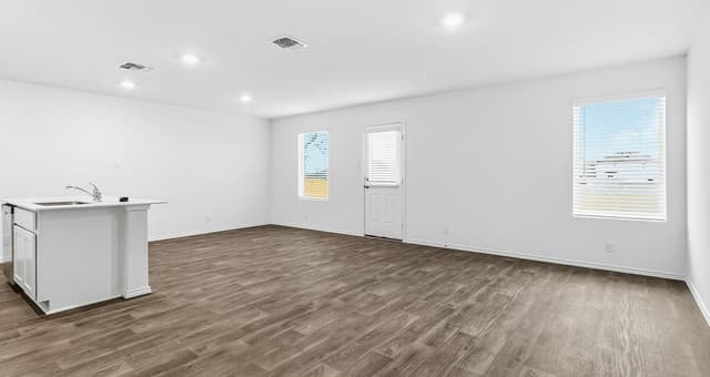 4-bedroom rental at 5942 Celestite Bend in San Antonio, TX — photo 5