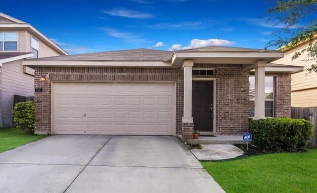 3-bedroom rental at 5610 Arcadia Park in San Antonio, TX — photo 1