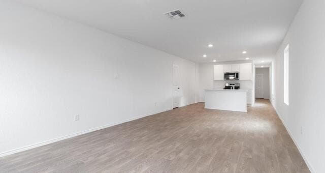3-bedroom rental at 5926 Celestite Bend in San Antonio, TX — photo 4