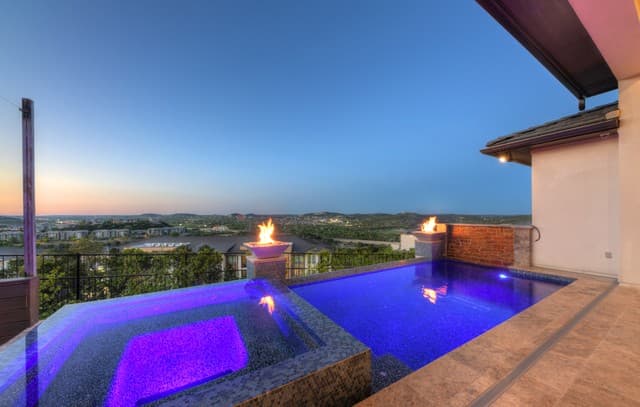 4-bedroom rental at 6715 Bella Colina in San Antonio, TX — photo 2