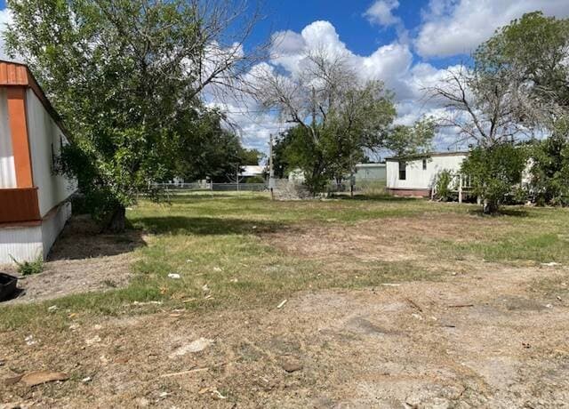 2-bedroom rental at 722 School in Kenedy, TX — photo 3