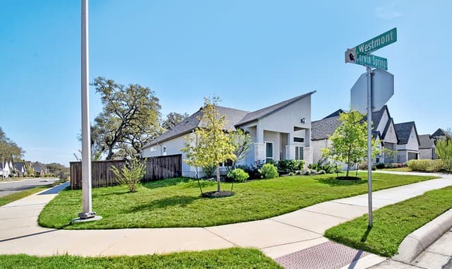 4-bedroom rental at 422 Corwin in Cibolo, TX — photo 2