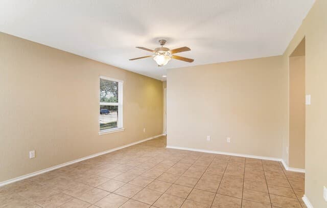 3-bedroom rental at 938 Spello Circle in San Antonio, TX — photo 4