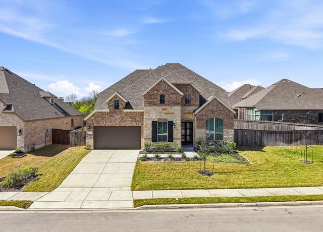 4-bedroom rental at 6837 Hallie Loop in Schertz, TX — photo 3