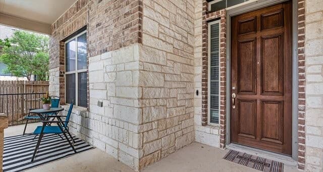 4-bedroom rental at 813 Sussex in Cibolo, TX — photo 3