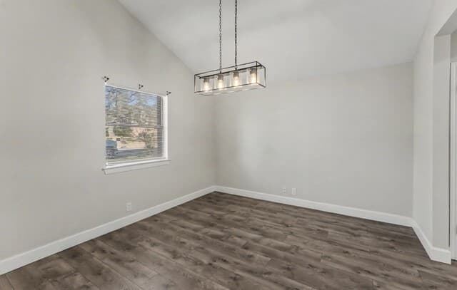 4-bedroom rental at 5934 Spring Valley in San Antonio, TX — photo 4