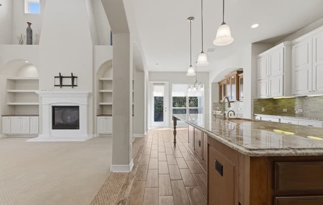 3-bedroom rental at 22714 Reposo in San Antonio, TX — photo 2