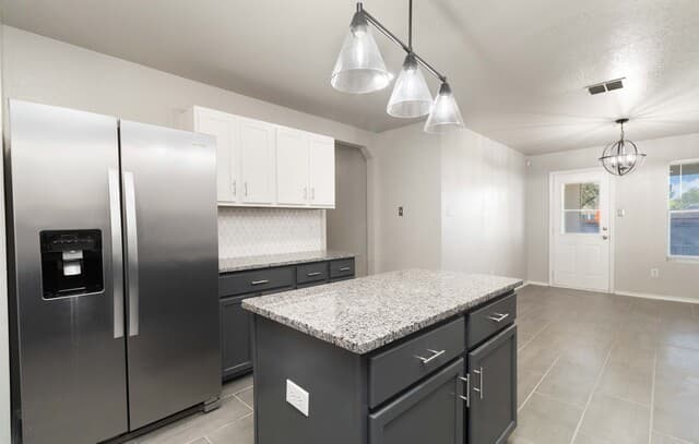 3-bedroom rental at 11614 Oak Maple in San Antonio, TX — photo 2