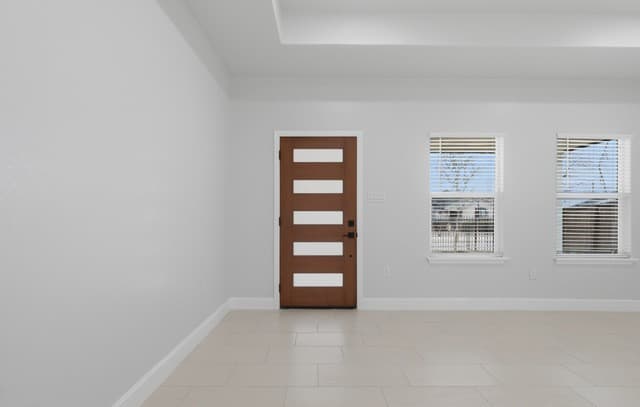 4-bedroom rental at 1635 E Chavaneaux in San Antonio, TX — photo 3