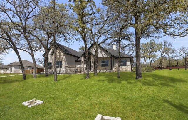 4-bedroom rental at 116 Timber Heights in La Vernia, TX — photo 1