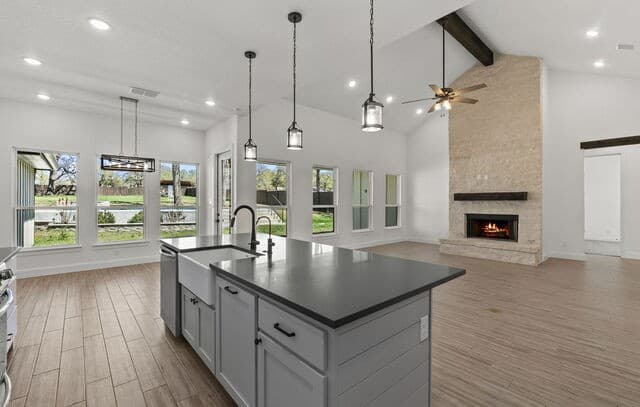 4-bedroom rental at 116 Timber Heights in La Vernia, TX — photo 3
