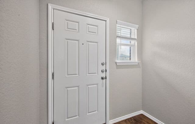 3-bedroom rental at 13003 Lineberry Ln in St Hedwig, TX — photo 4