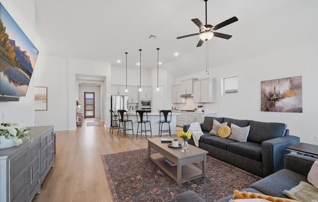 4-bedroom rental at 426 Foxtail Valley in Cibolo, TX — photo 4