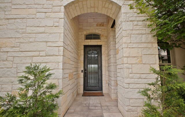 4-bedroom rental at 7 Marbella in San Antonio, TX — photo 5