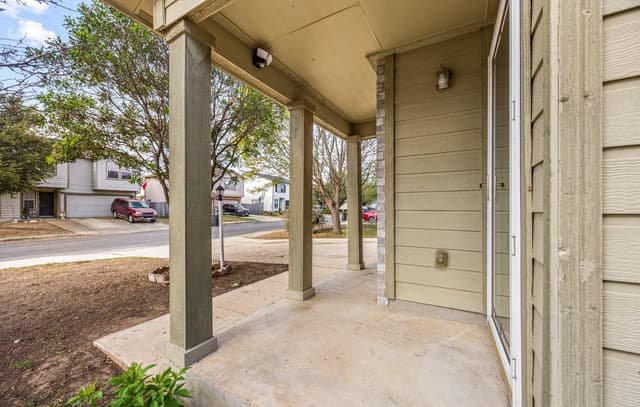 3-bedroom rental at 5415 Burgate Farm in San Antonio, TX — photo 1