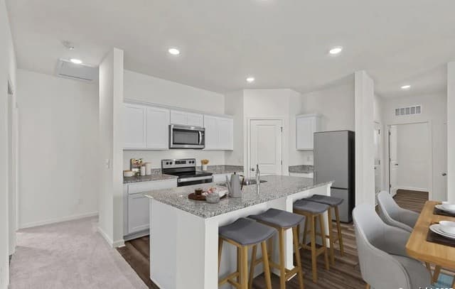 3-bedroom rental at 10161 Galineer Glen in Schertz, TX — photo 2