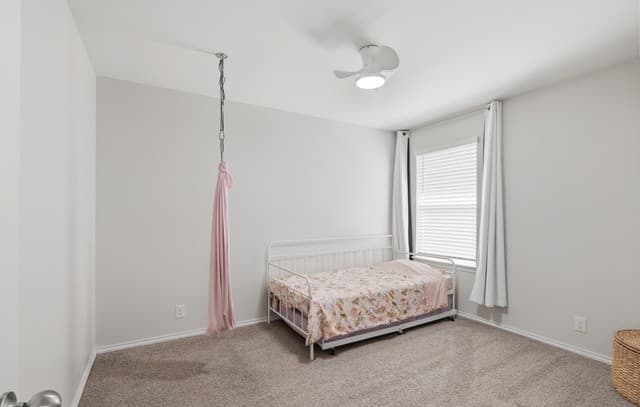 3-bedroom rental at 6530 Baroque in San Antonio, TX — photo 5