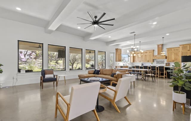 4-bedroom rental at 211 Spacious Sky in San Antonio, TX — photo 5