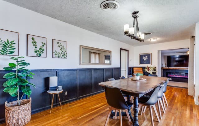3-bedroom rental at 302 Sullivan Dr in San Antonio, TX — photo 4
