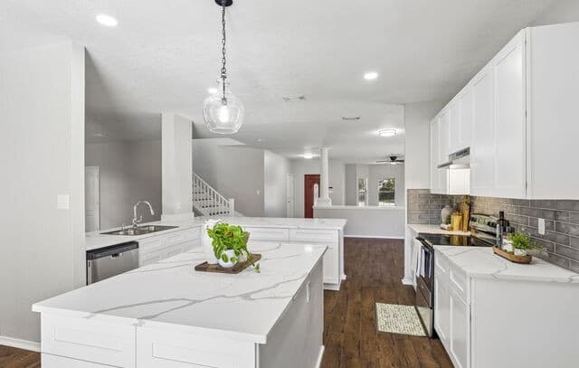 4-bedroom rental at 22227 Pelican Edge in San Antonio, TX — photo 3