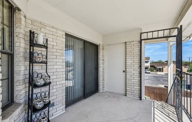 Home for sale at 2611 Eisenhauer Unit 1403 in San Antonio, TX — photo 5