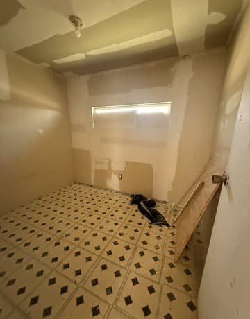 2-bedroom rental at 613 VFW Blvd. in San Antonio, TX — photo 4