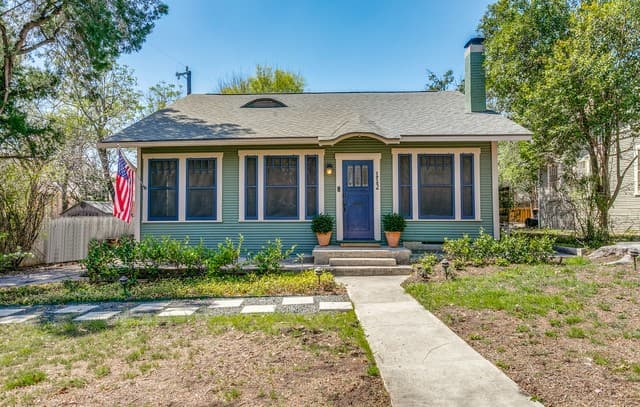 3-bedroom rental at 112 Eaton in Alamo Heights, TX — photo 1