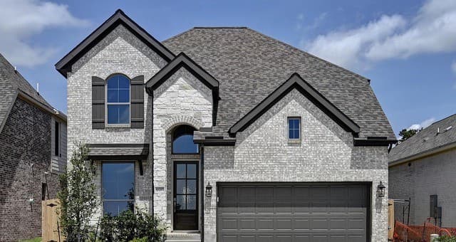 4-bedroom rental at 10207 Belle Parkway in San Antonio, TX — photo 2