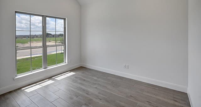 4-bedroom rental at 10231 Belle Parkway in San Antonio, TX — photo 3