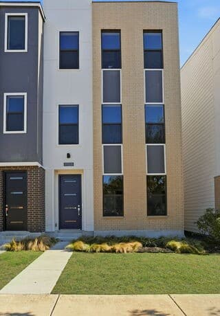 3-bedroom rental at 7924 Kennedy Hill Unit 2 in San Antonio, TX — photo 1
