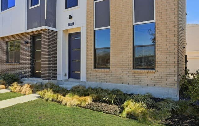3-bedroom rental at 7924 Kennedy Hill Unit 2 in San Antonio, TX — photo 5
