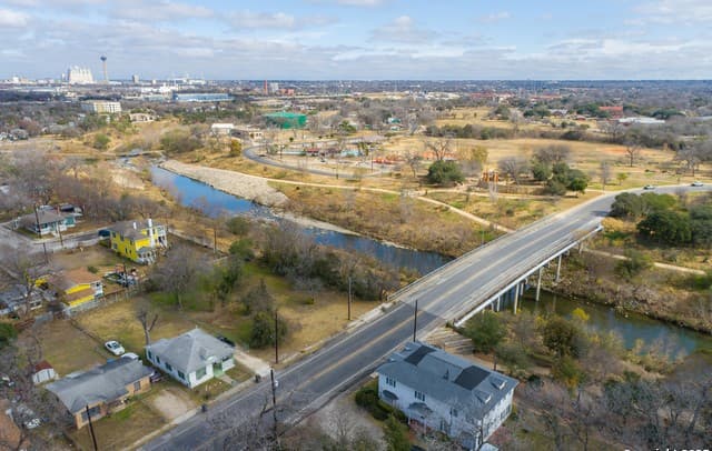 rental at 333 Theo in San Antonio, TX — photo 4