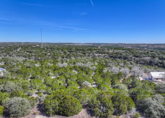 rental at 505 Red Rose St in Spring Branch, TX — photo 3
