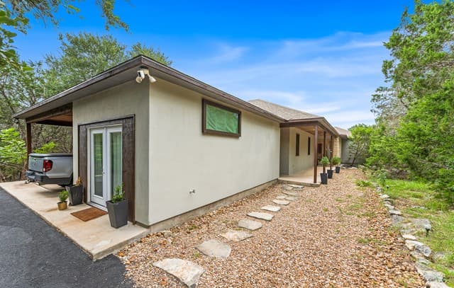 3-bedroom rental at 317-1 Saddle Mountain in Boerne, TX — photo 3