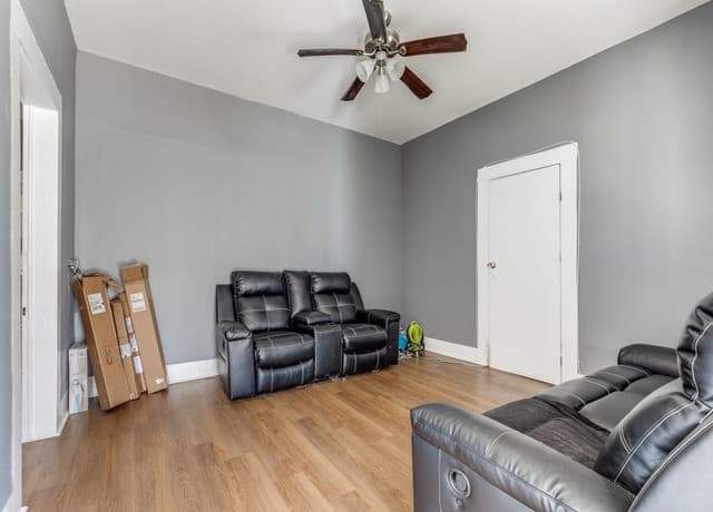 3-bedroom rental at 311 Cottonwood in San Antonio, TX — photo 5