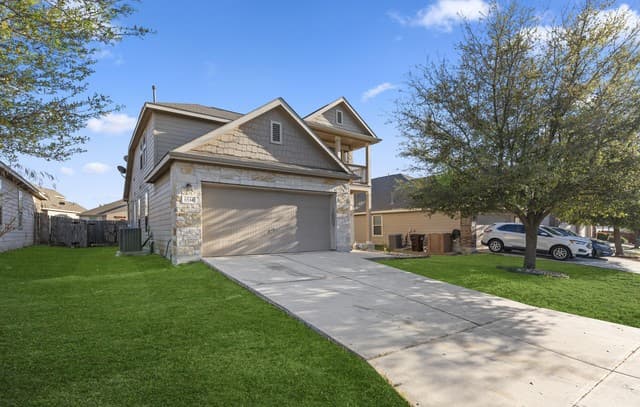 4-bedroom rental at 6534 Candlecrest in San Antonio, TX — photo 2