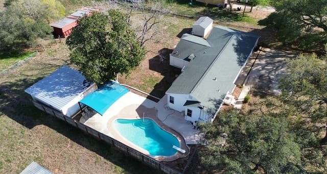 3-bedroom rental at 6730 E Loop 1604 S in Adkins, TX — photo 1