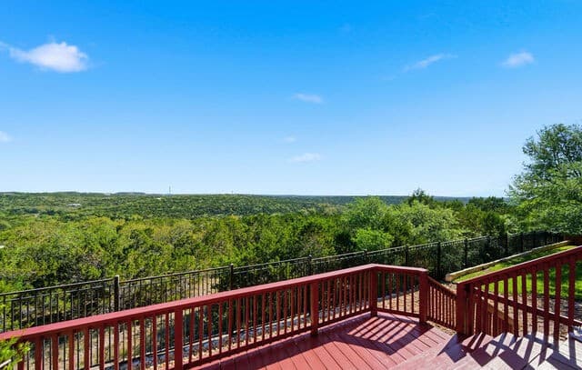 4-bedroom rental at 3923 Forsythia in San Antonio, TX — photo 1